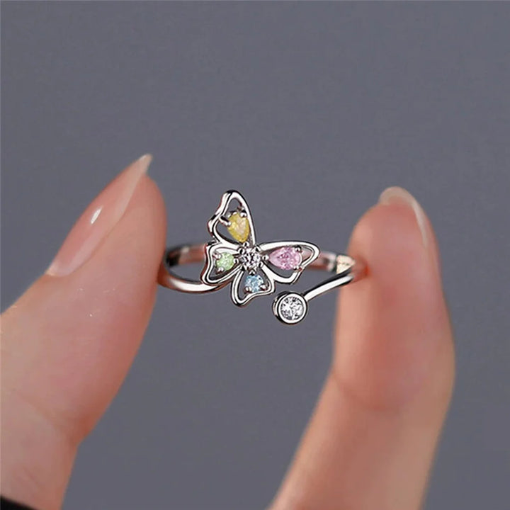 Charme Vrouwelijke Regenboog Kristal Verstelbare Vlinder Open Ring Zilver Kleur Leuke Gift Bruiloft Sieraden Voor Vrouwen