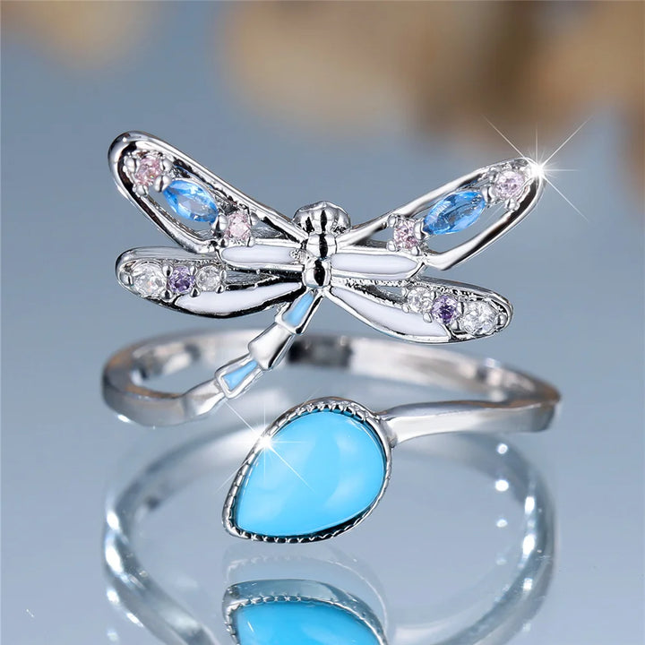 Bedel Vrouwelijke Witte Groene Steen Waterdruppel Libel Verstelbare Open Ring Zilveren Kleur Schattige Bruiloft Sieraden Voor Vrouwen