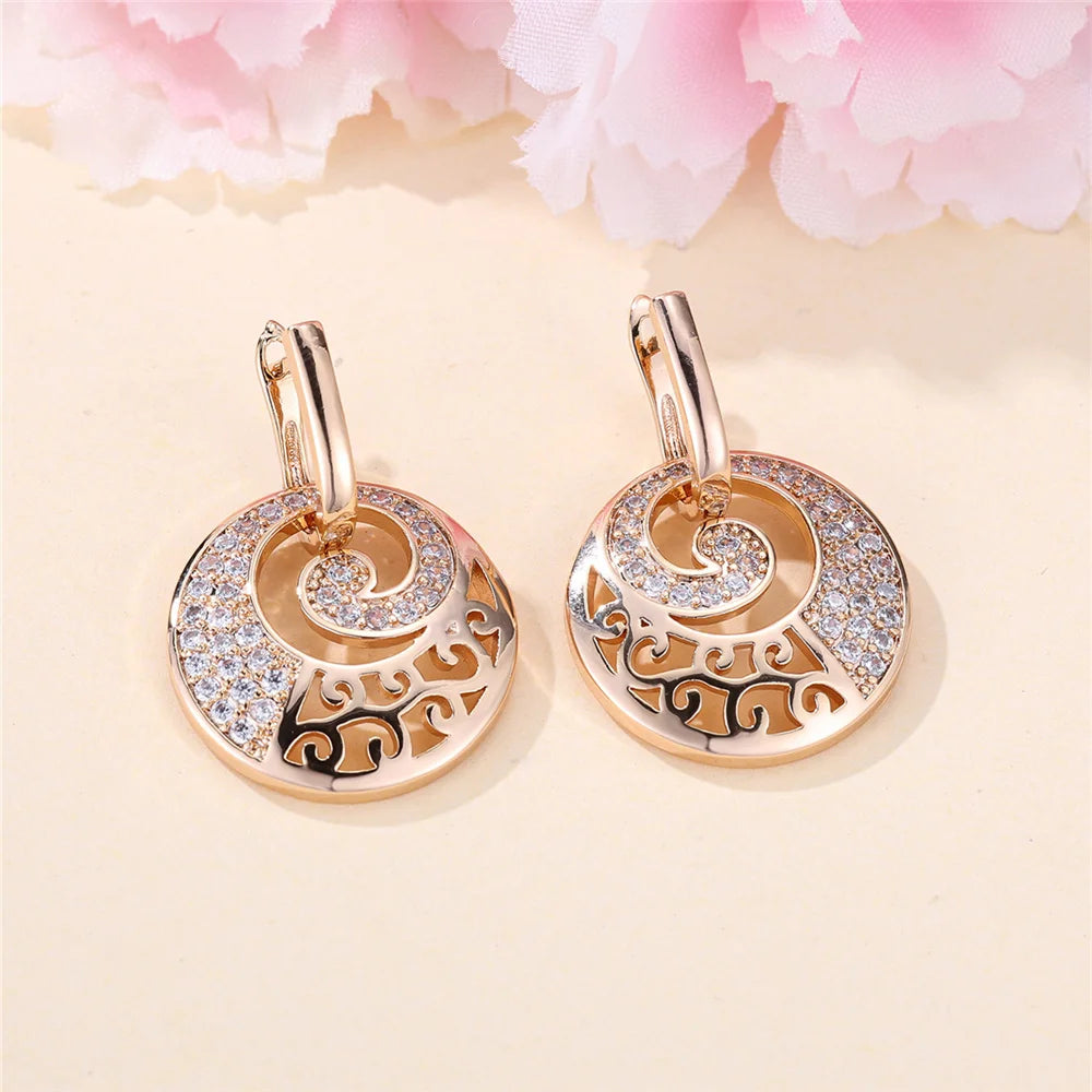 Charme Vrouwelijke Witte Kristallen Zirkoon Steen Ronde Hoepel Oorbellen Goud Kleur Eenvoudige Bruiloft Sieraden Voor Vrouwen