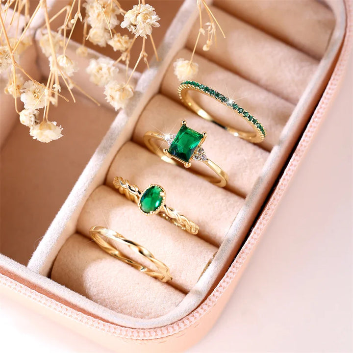 4 stks Vrouwelijke Groene Zirkoon Stenen Ring Set Trendy Geel Goud Kleur Engagement Leuke Bruid Bruiloft Sieraden Cadeau Voor Vrouwen