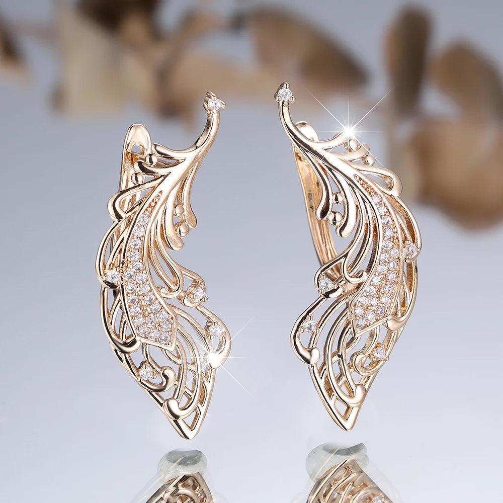 Charme Vrouwelijke Witte Kristallen Zirkoon Steen Veer Hoepel Oorbellen Goud Kleur Eenvoudige Bruiloft Sieraden Voor Vrouwen