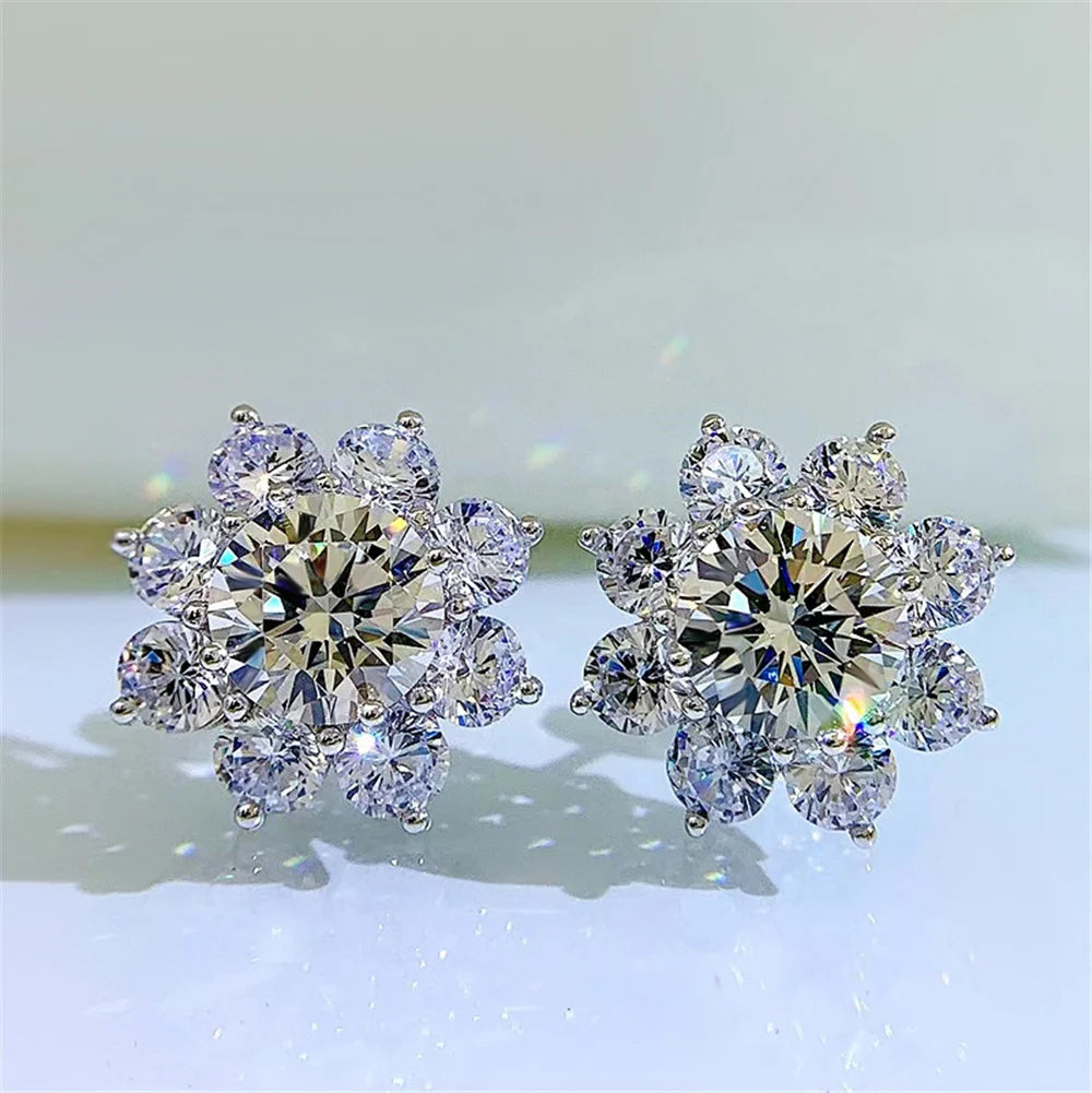 Leuke Vrouwelijke Steen Witte Zirkoon Sneeuwvlok Stud Oorbellen Zilver Kleur Bruiloft Sieraden Voor Vrouwen