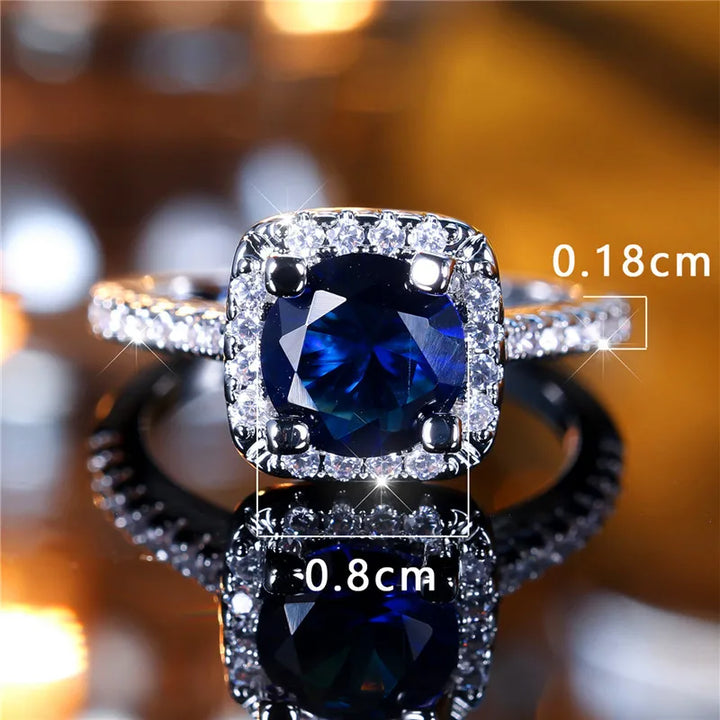 Luxe Vrouwelijke Blauwe Ronde Zirkoon Stenen Ring Trendy Zilveren Kleur Engagement Leuke Bruid Bruiloft Sieraden Cadeau Voor Vrouwen