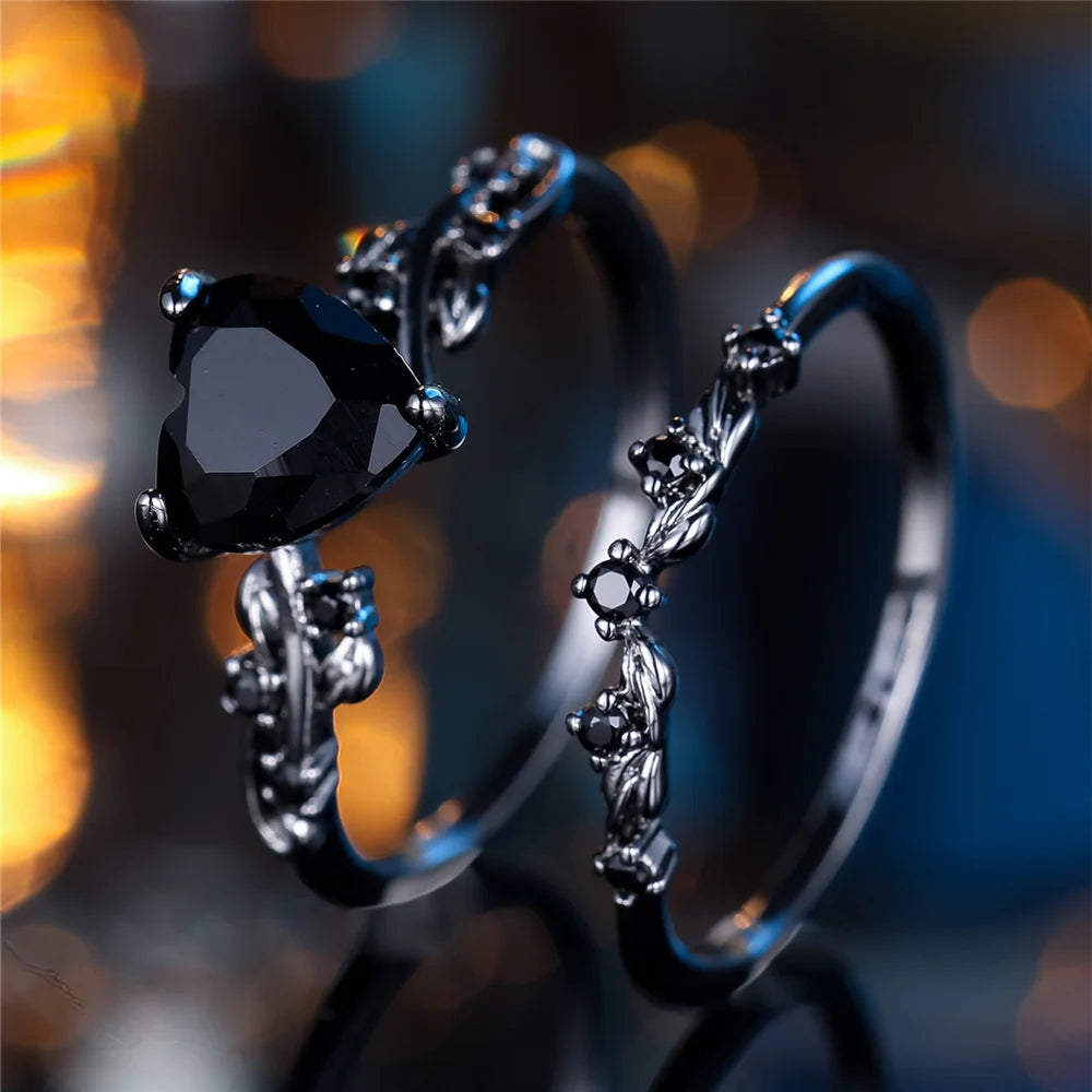 Noir Rouge | Heart Crystal Ring Set