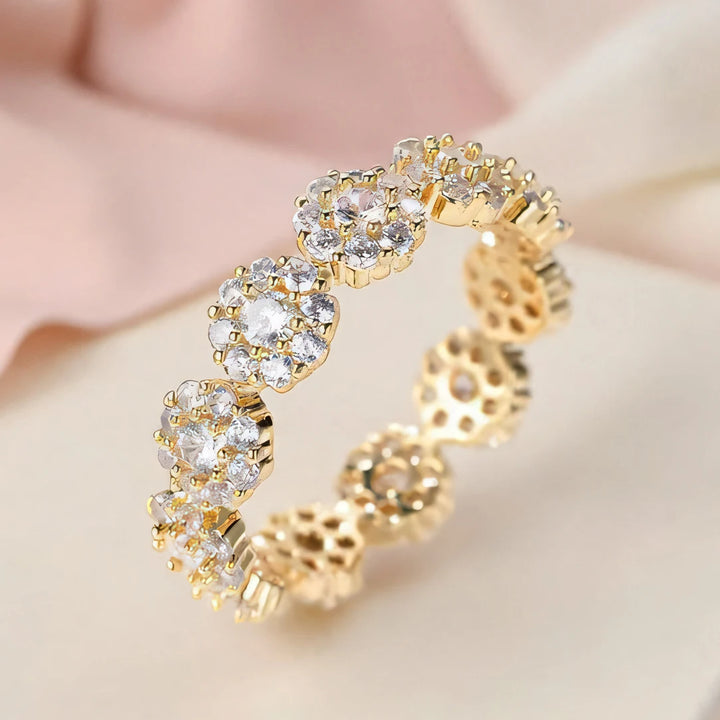 Luxe Vrouwelijke Charme Witte Zirkoon Geel Goud Kleur Ringen Voor Vrouwen Kristal Steen Engagement Bruiloft Sieraden