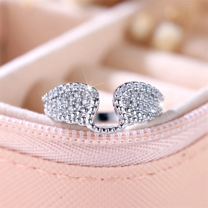 Leuke Vrouwelijke Witte Zirkoon Stenen Ring Trendy Zilveren Kleur Verlovingsringen Voor Vrouwen Kleine Bruiloft Sieraden Cadeau