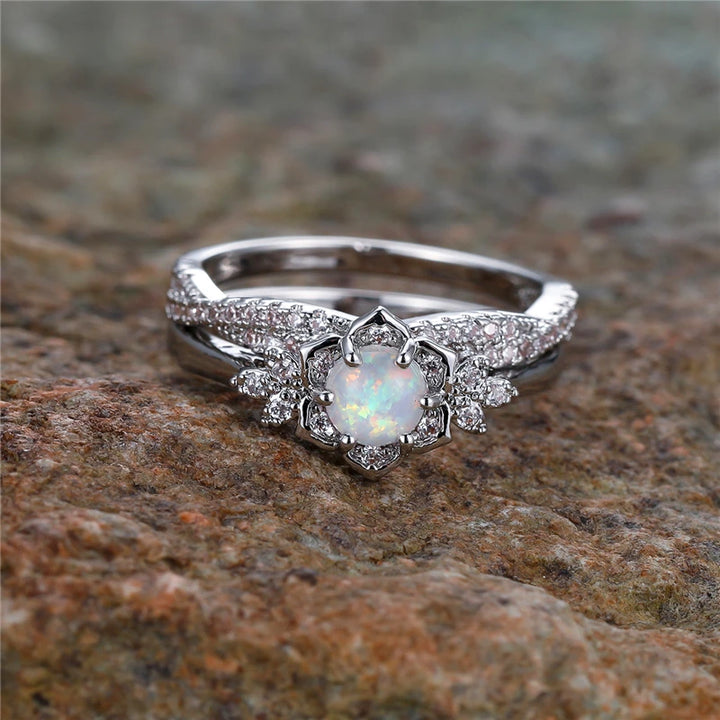 Fleur Opale | White Opal-Look Ring Set