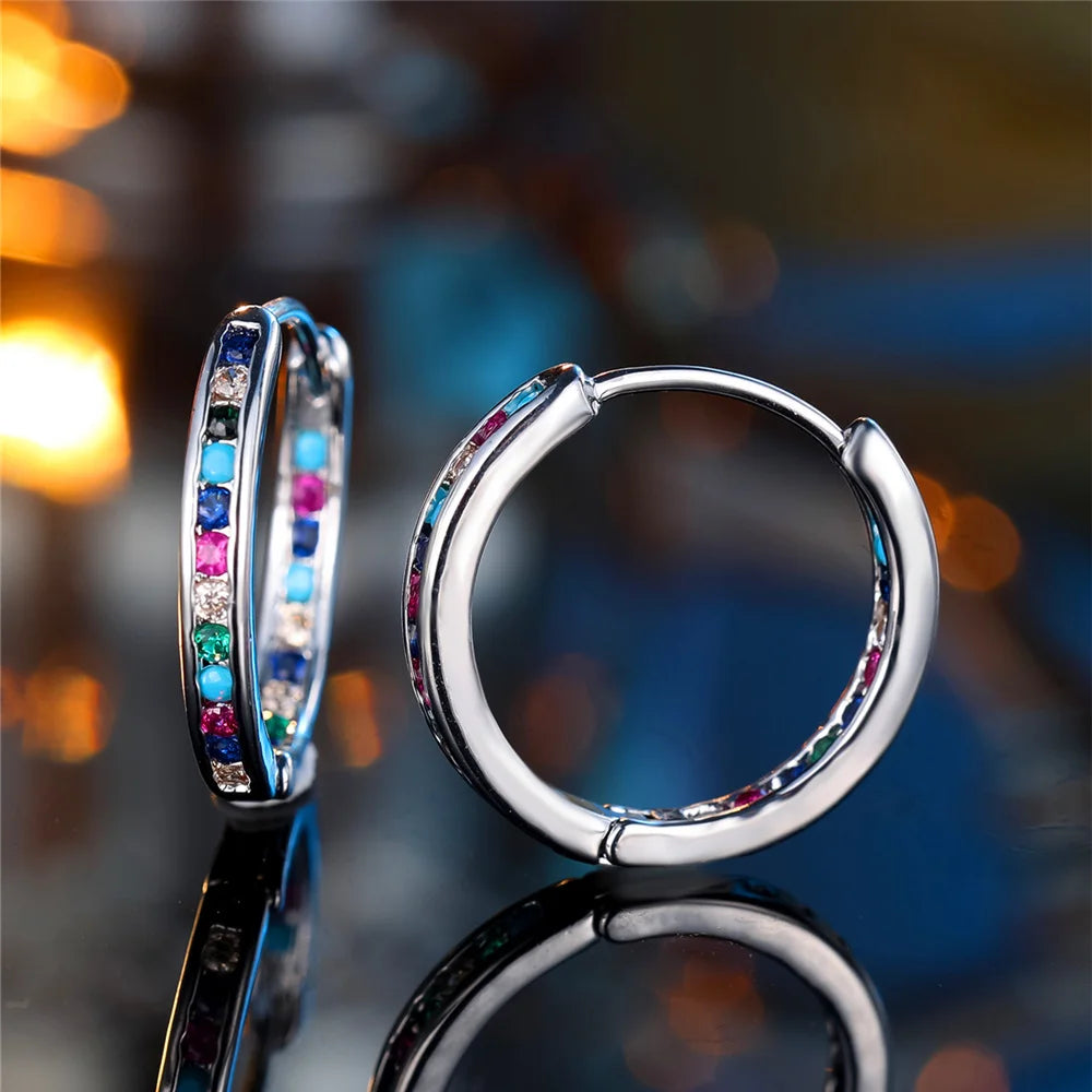 Schattige Vrouwelijke Regenboog Zirkoon Steen Ronde Oorringen Mode Zilveren Kleur Bruiloft Sieraden Voor Vrouwen