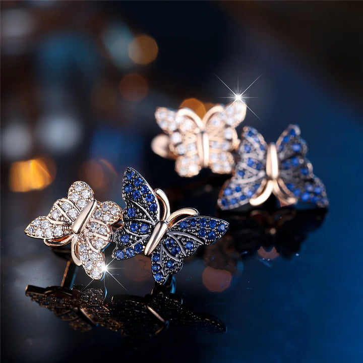 Charme Vrouwelijke Wit Blauw Kristal Zirkoon Steen Vlinder Hoepel Oorbellen Goud Kleur Eenvoudige Bruiloft Sieraden Voor Vrouwen