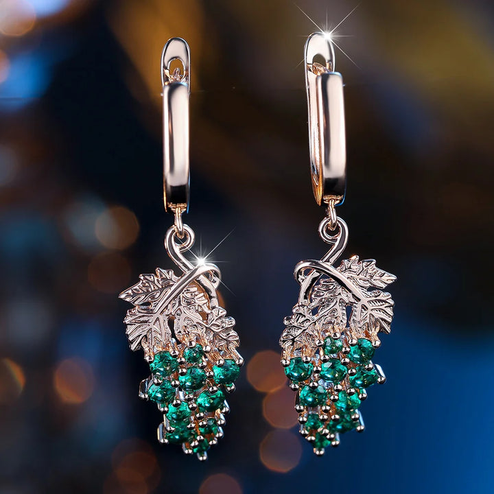Charme Vrouwelijke Groene Kristal Zirkoon Steen Druif Hoepel Oorbellen Goud Kleur Eenvoudige Bruiloft Sieraden Voor Vrouwen