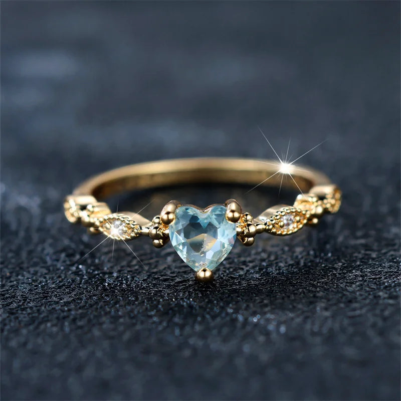Schattige Vrouwelijke Waterblauwe Zirkoon Stenen Ring Trendy Geel Goud Kleur Hart Verloving Bruid Bruiloft Sieraden Voor Vrouwen