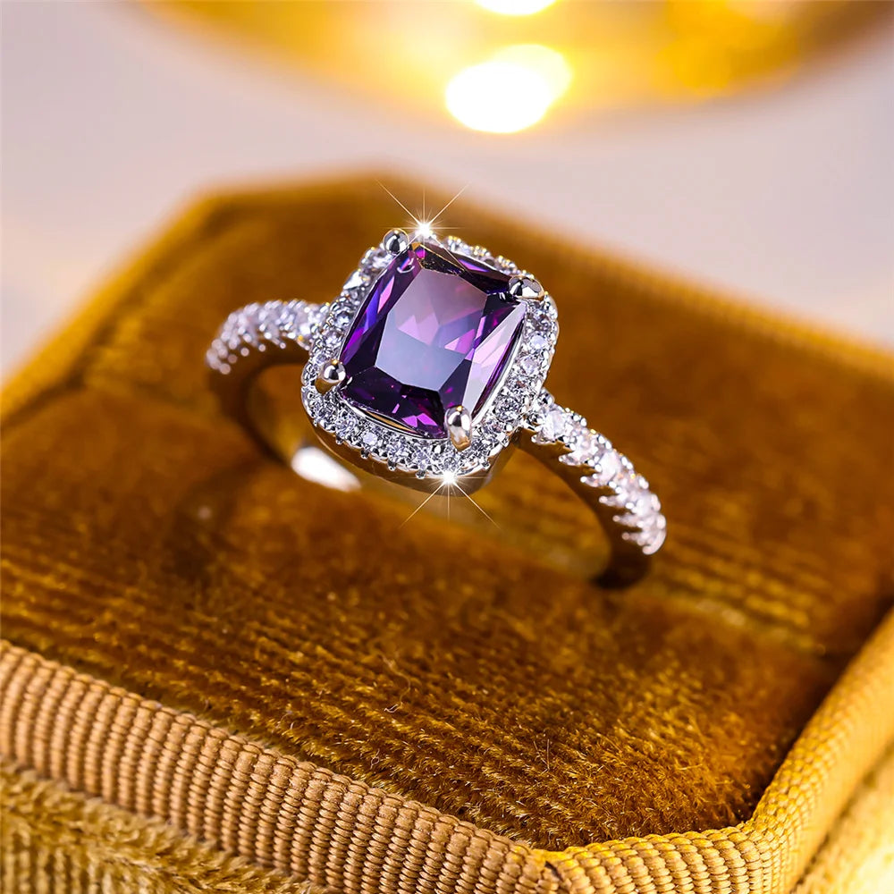 Luxe vrouwelijke paarse zirkoon steen verlovingsring charme zilveren kleur bruiloft sieraden voor vrouwen