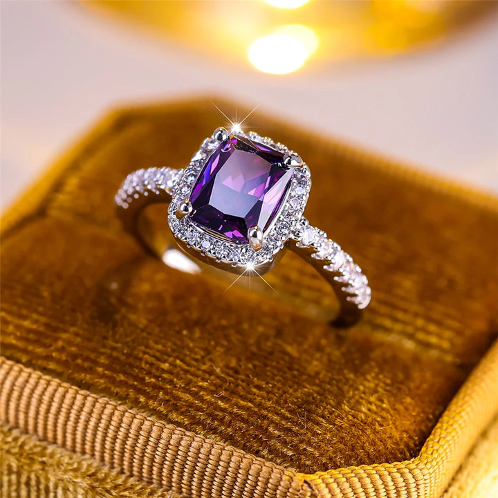 Luxe vrouwelijke paarse zirkoon steen verlovingsring charme zilveren kleur bruiloft sieraden voor vrouwen