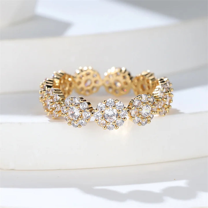 Luxe Vrouwelijke Charme Witte Zirkoon Geel Goud Kleur Ringen Voor Vrouwen Kristal Steen Engagement Bruiloft Sieraden