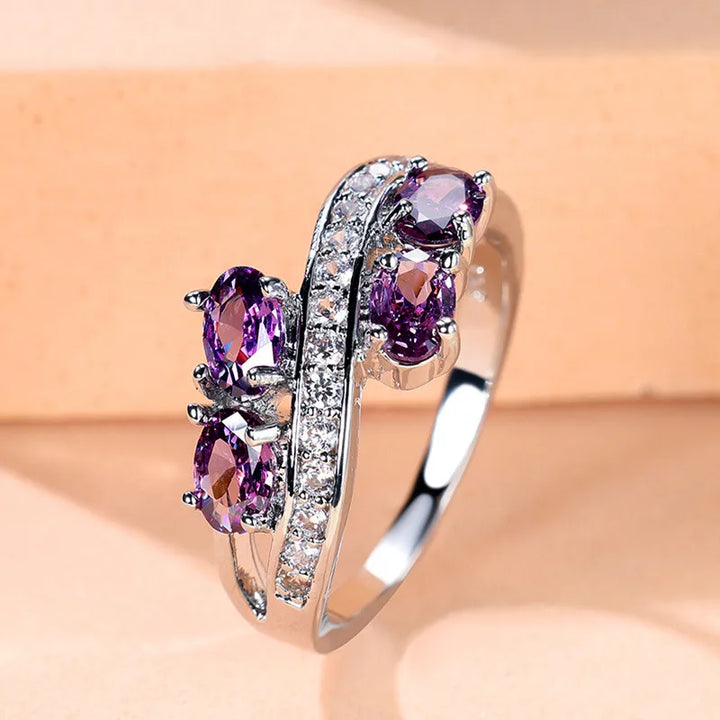 Elegante Vrouwelijke Kristal Paars Ovale Zirkoon Steen Verlovingsring Schattige Bruiloft Sieraden Voor Vrouwen
