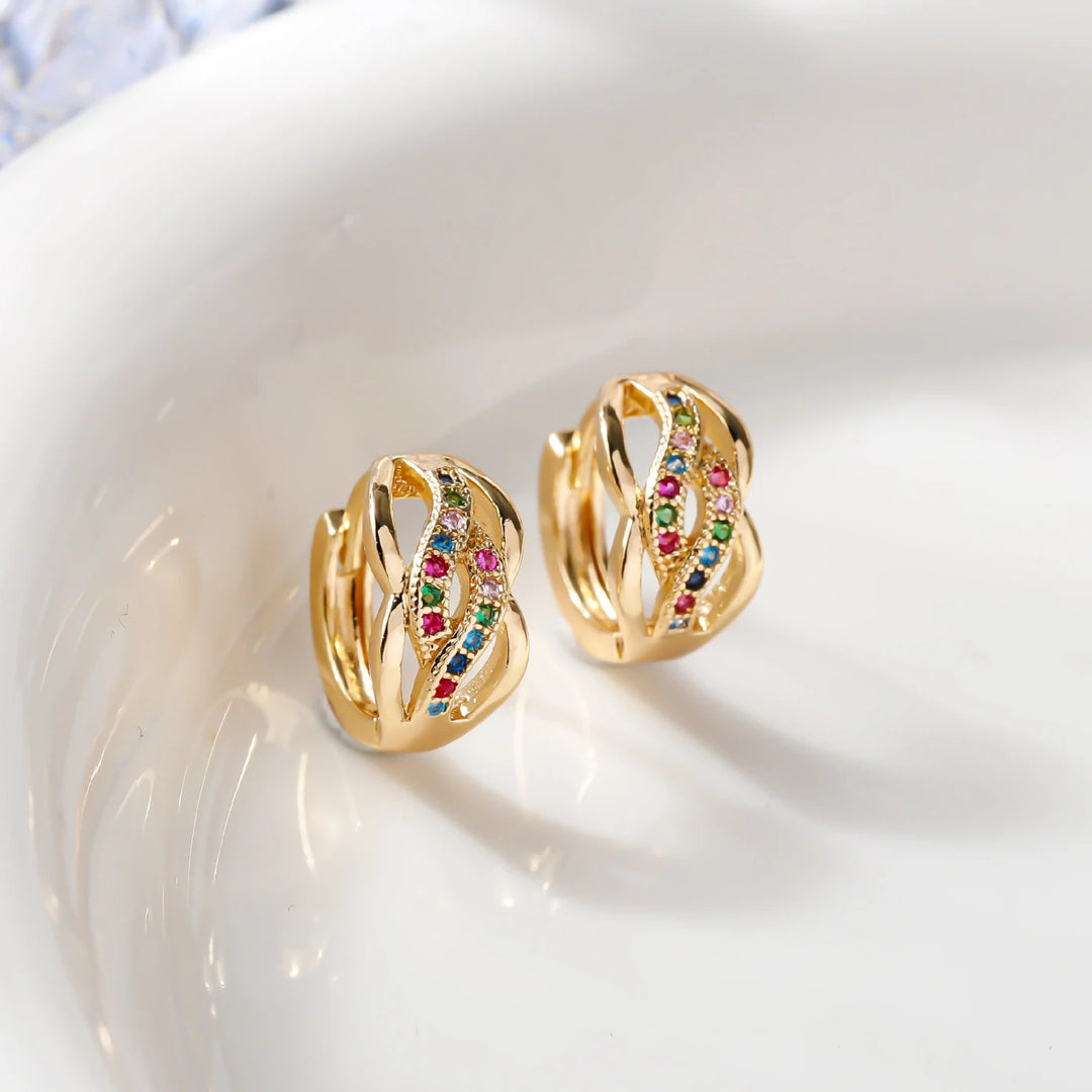 Schattige Vrouwelijke Kleurrijke Helix Zirkoon Steen Oorringen Elegante Gouden Kleur Bruiloft Sieraden Voor Vrouwen