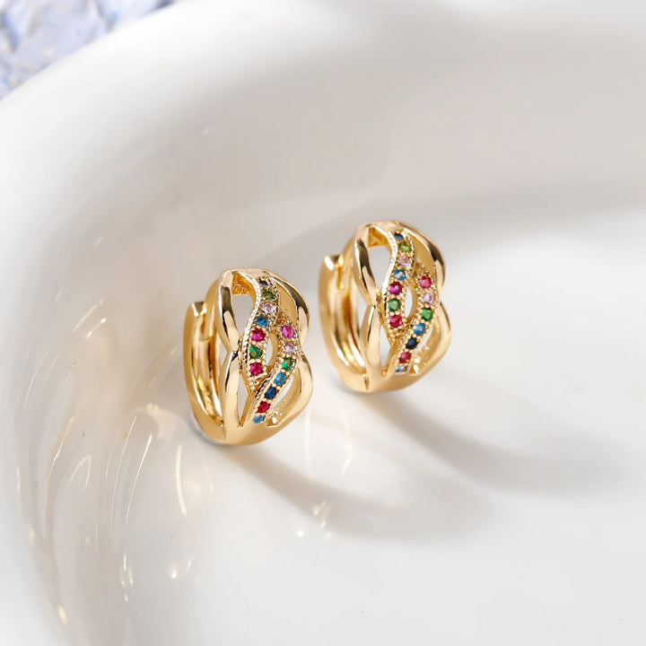 Schattige Vrouwelijke Kleurrijke Helix Zirkoon Steen Oorringen Elegante Gouden Kleur Bruiloft Sieraden Voor Vrouwen