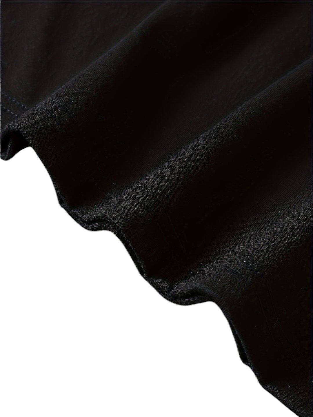 T-Shirt – Polyester Blend Regular Cut And Smooth Neckline