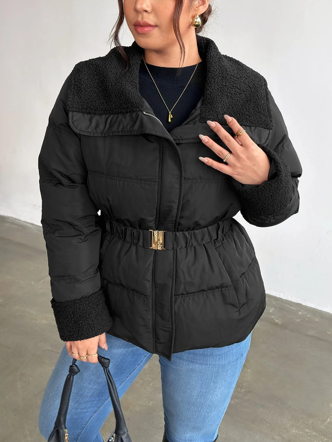 Patricia | Chaqueta Curvy de Invierno con Bolsillos