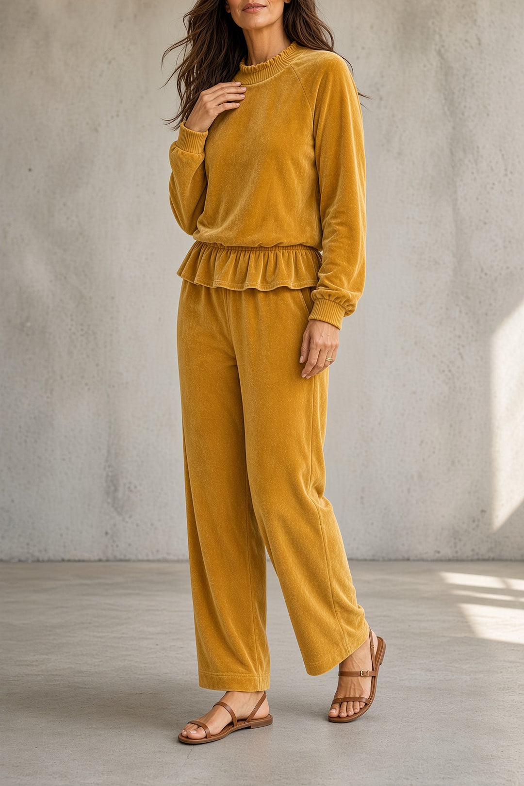 Fabiola | Conjunto de Terciopelo con Volantes