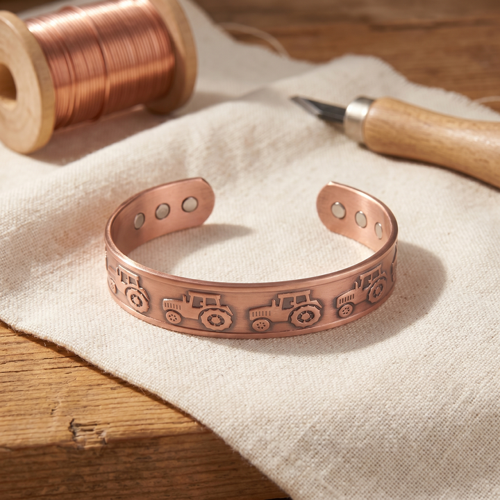 Tractor | Pulsera Grabada de Cobre