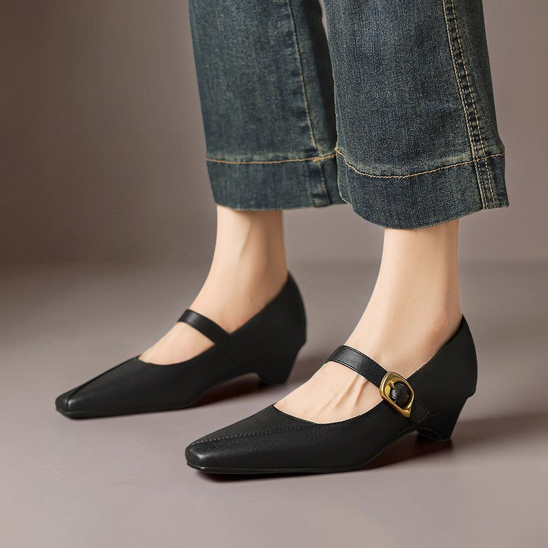 Catalina | Zapatos con Hebilla Dorada