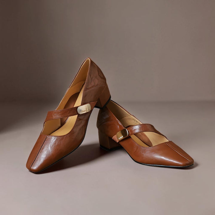 Juliette | Zapatos con Hebilla Dorada