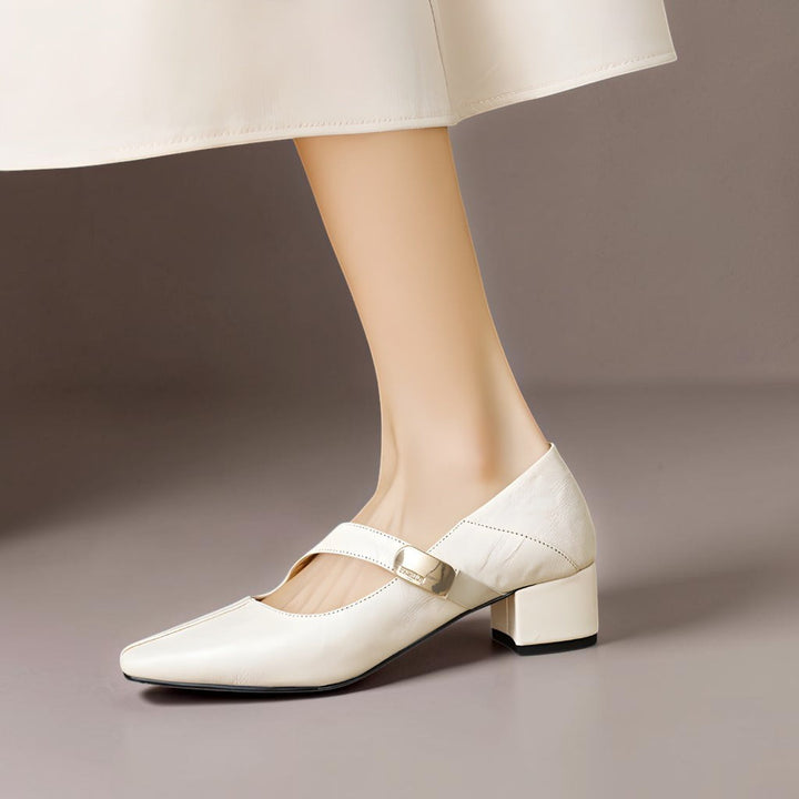 Juliette | Zapatos con Hebilla Dorada