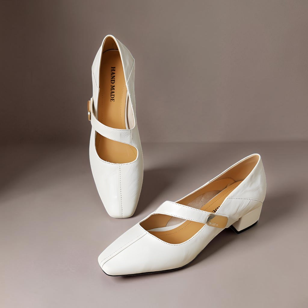 Juliette | Zapatos con Hebilla Dorada
