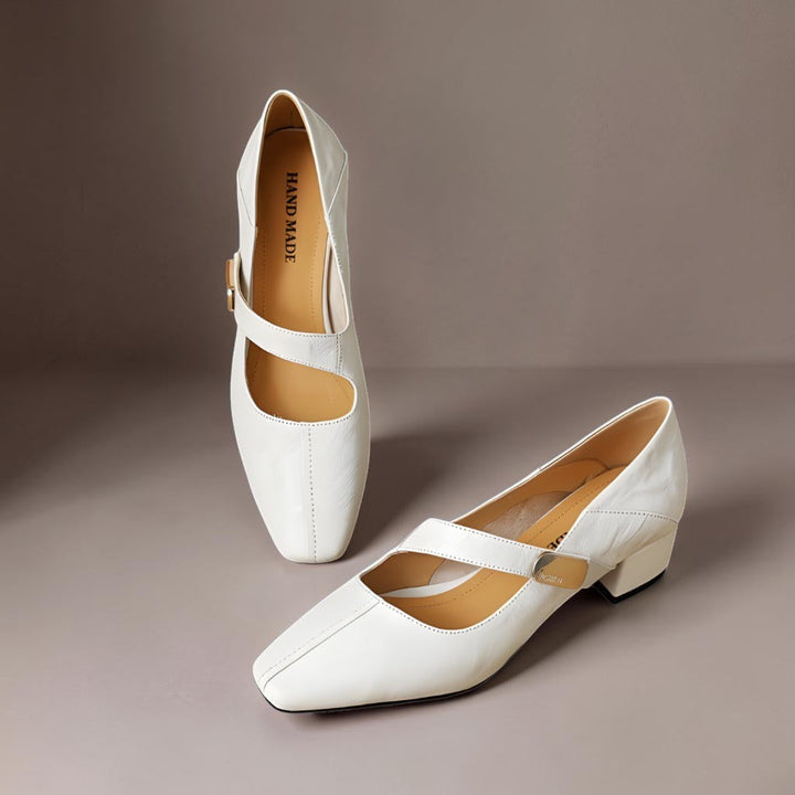 Juliette | Zapatos con Hebilla Dorada